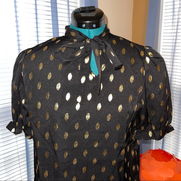 Women’s Short Sleeve Gold Leaf Dress Top - Picture 2 of 4